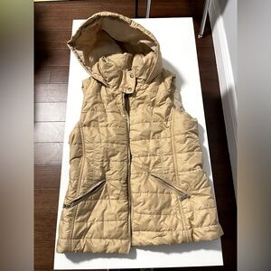 New York & Company hooded vest